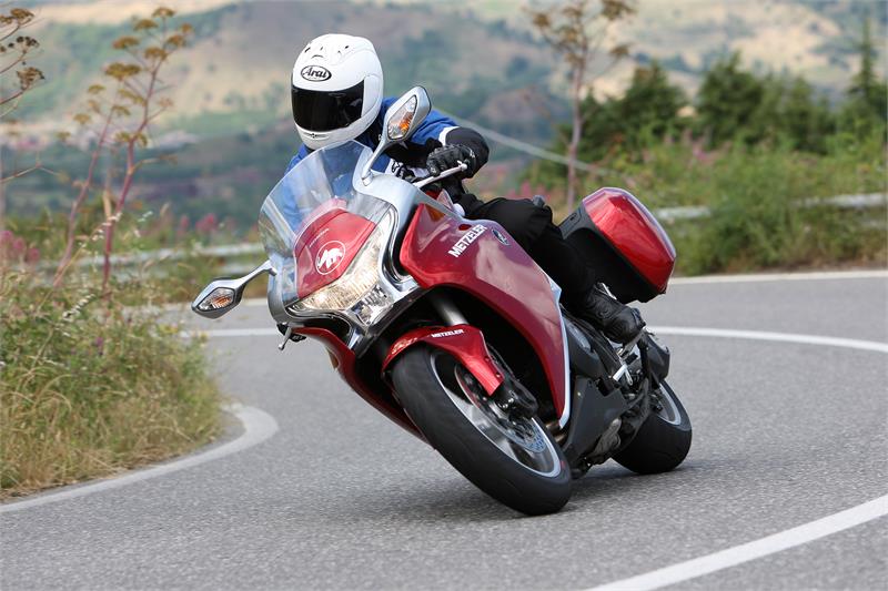 Metzeler win a Honda
